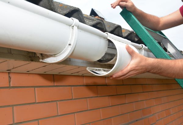 Gutter Seam Repair in Bolingbrook