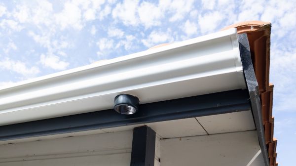 Seamless Gutters Installation in Bolingbrook